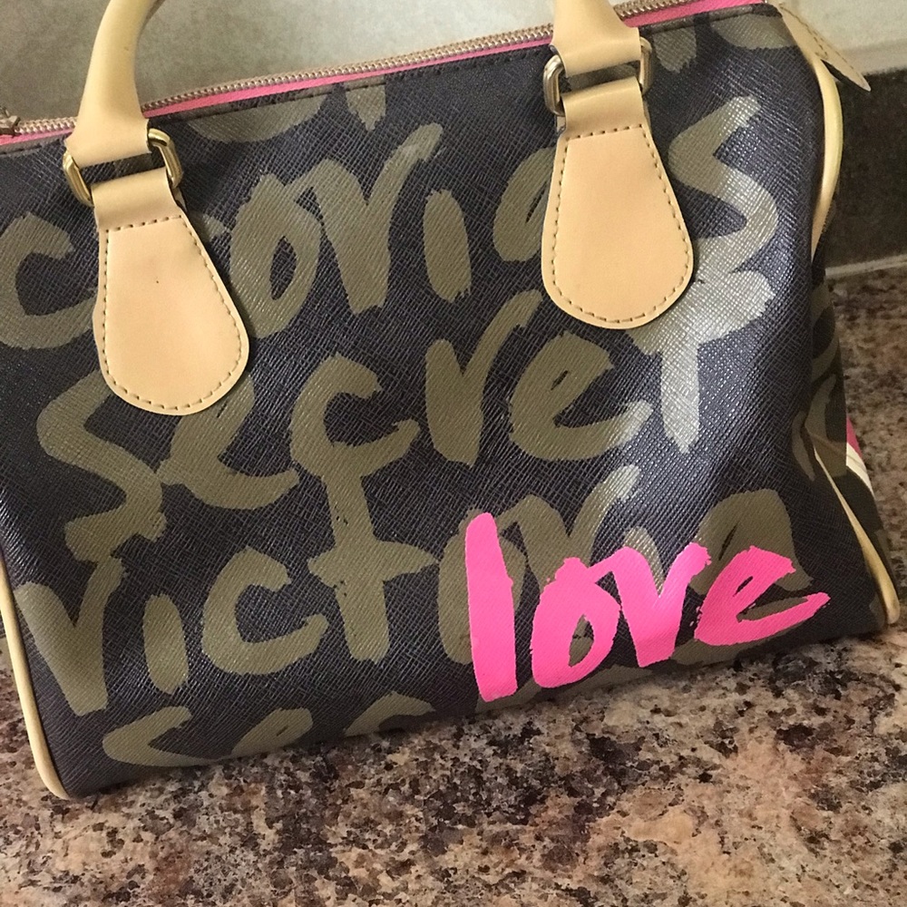 VS purse